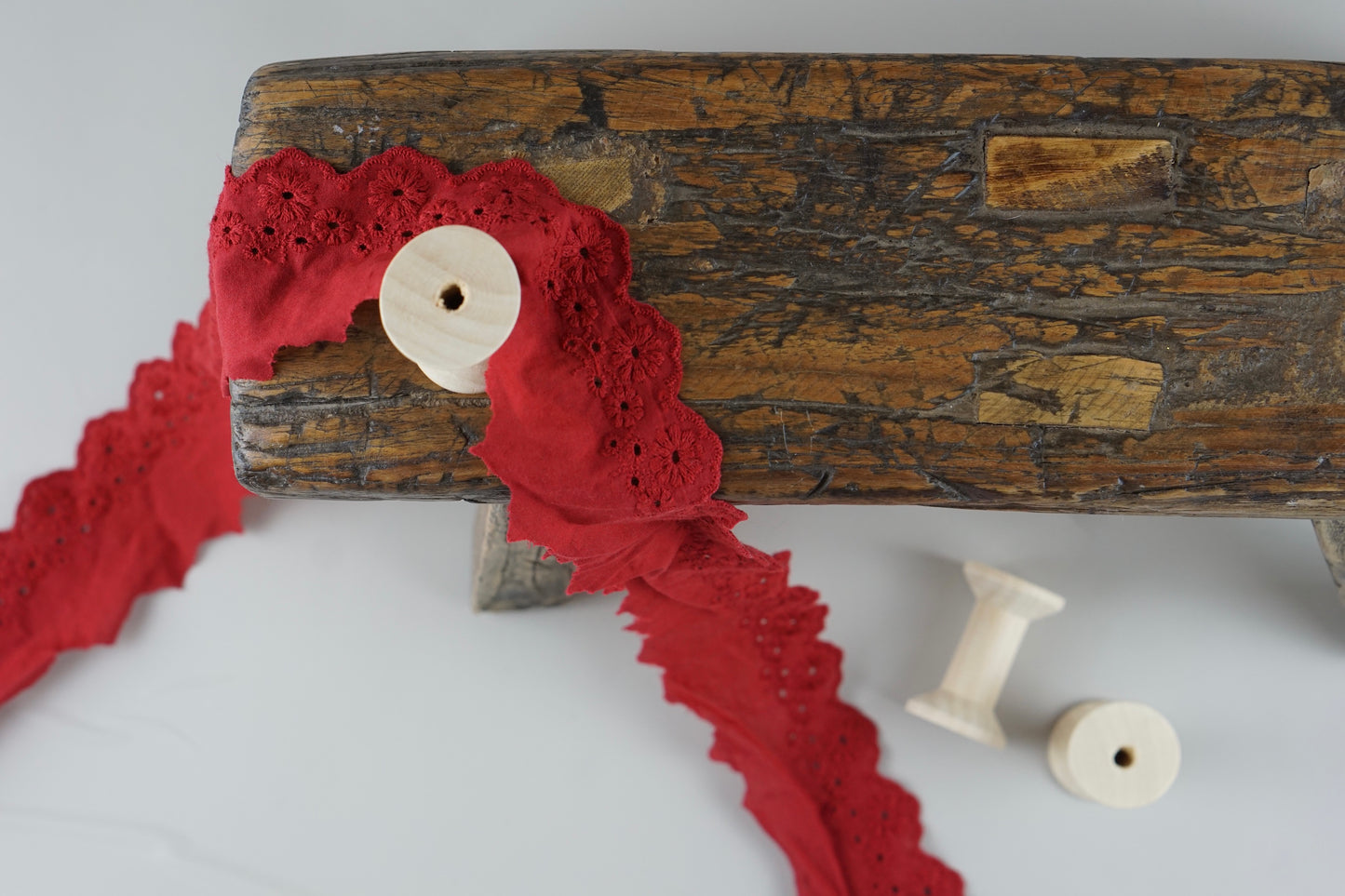 Madeira Spitze Blumen - 5,5cm - red/rot