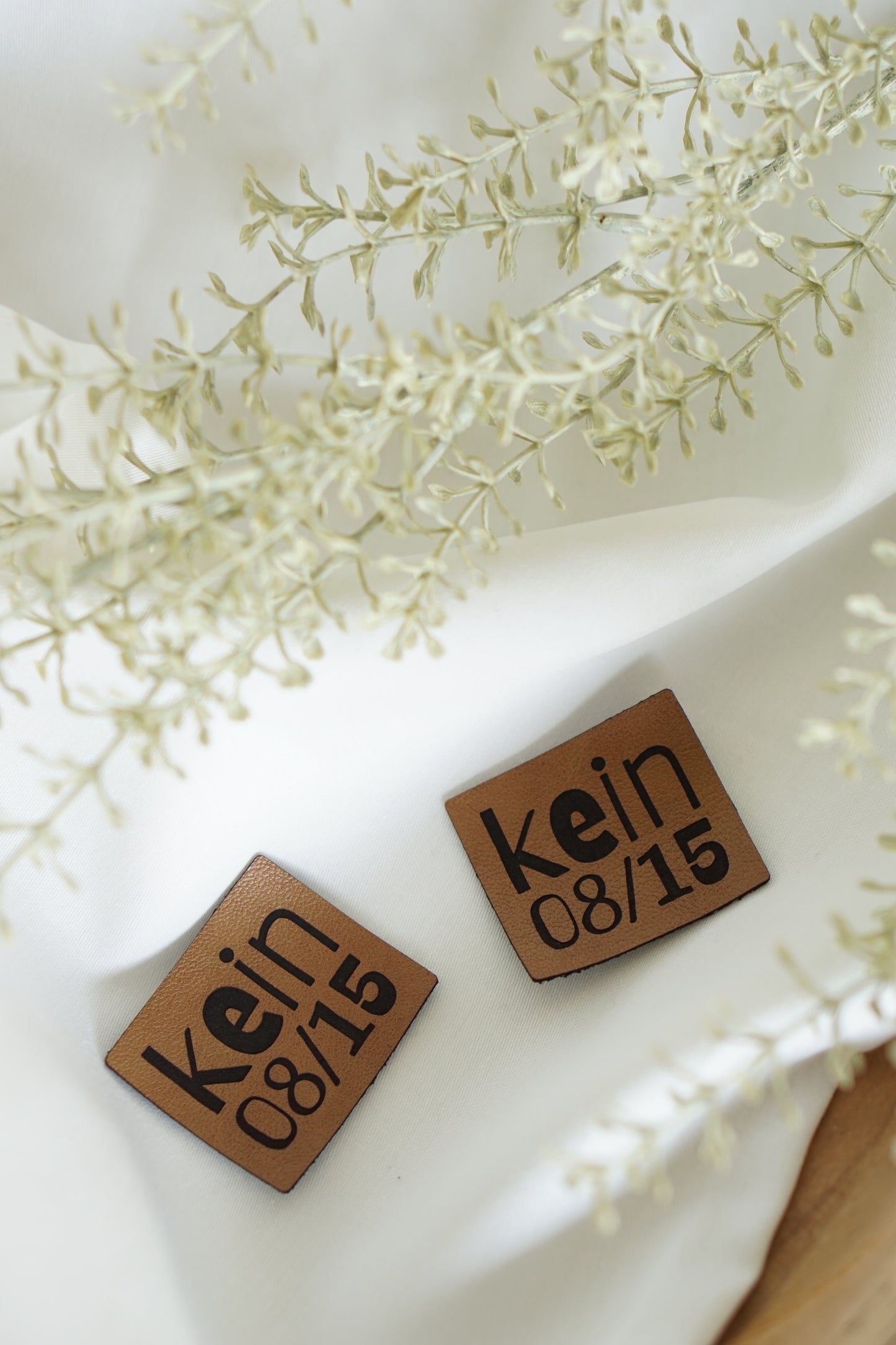 Kunstleder-Label "Kein 08/15"