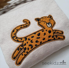 Lade das Bild in den Galerie-Viewer, Chenille Patch &quot;Leopard&quot;
